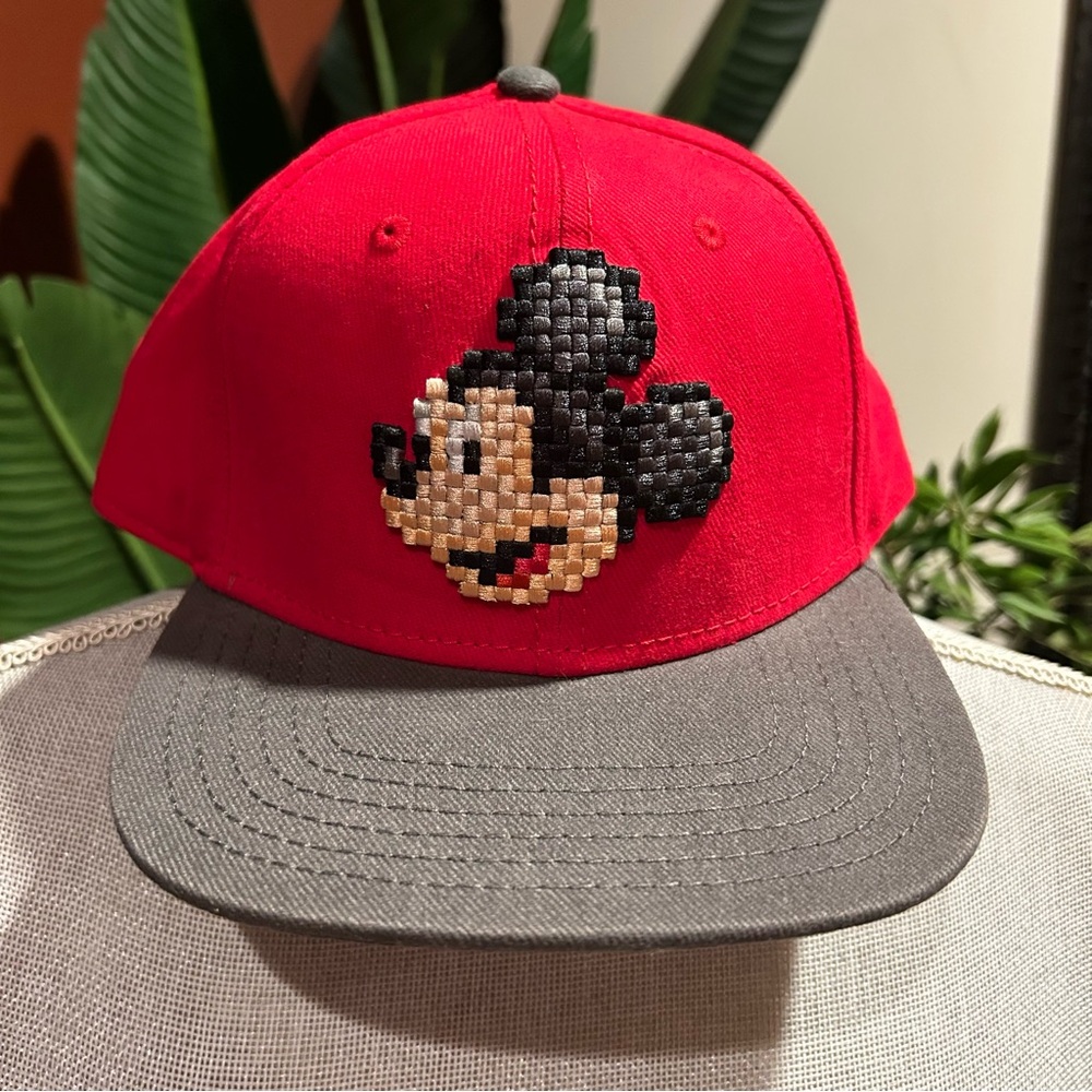 NWOT Disney Mickey pixel 8-bit cap red unisex
